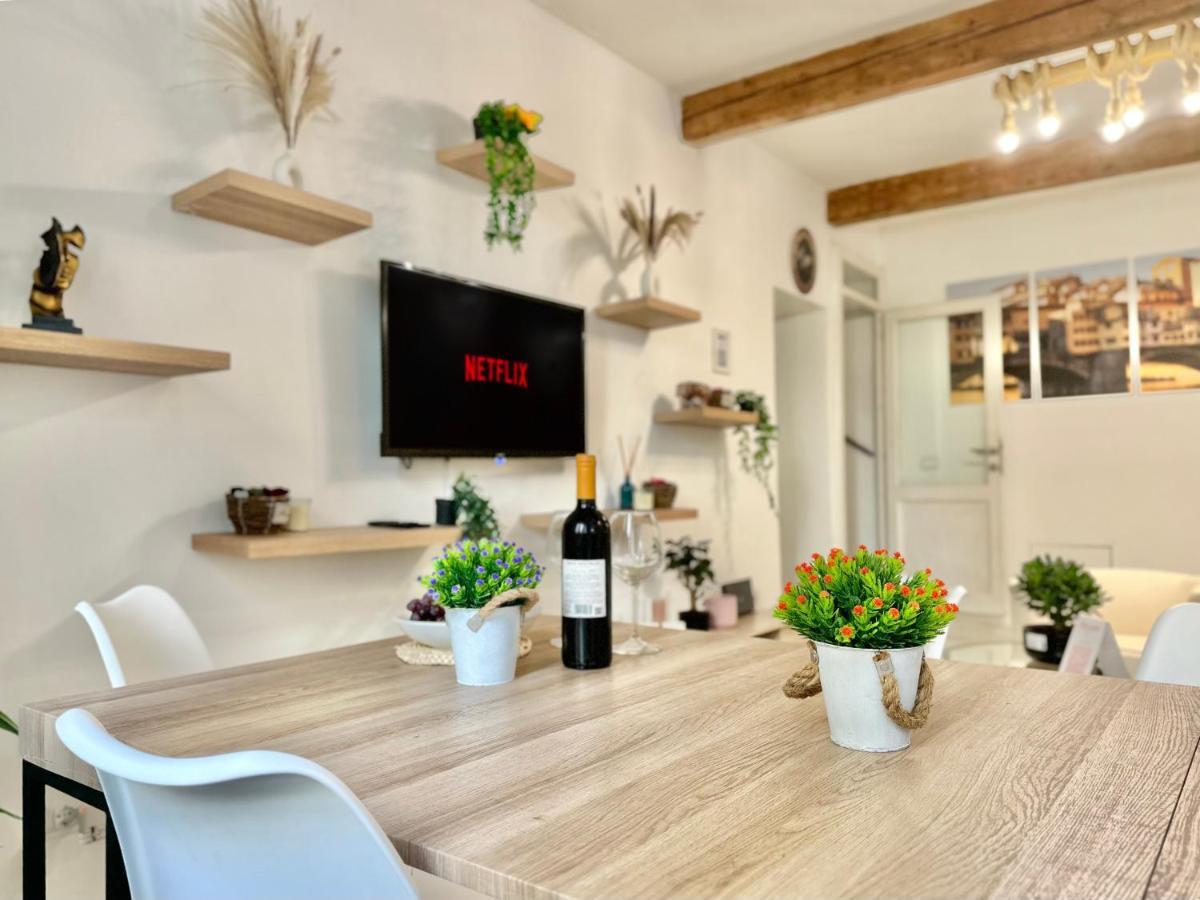 A 2 Passi Dal Duomo Con Parcheggio E 3 Camere Firenze Eksteriør bilde